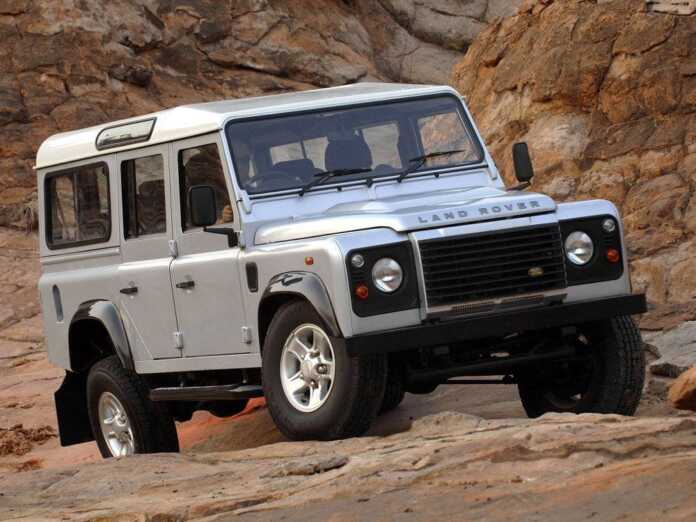 Land Rover сделают Defender самой технологически продвинутой моделью
