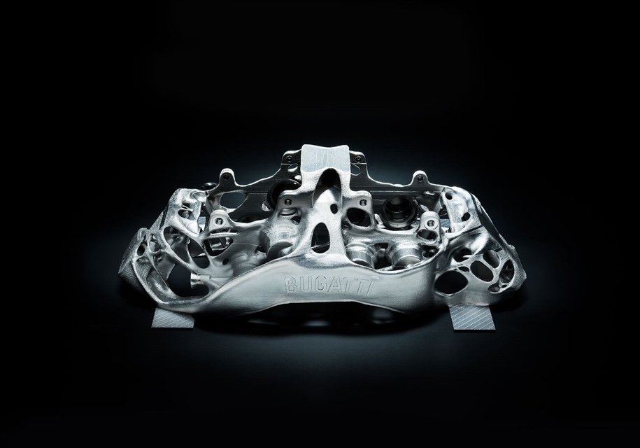 Компания Bugatti напечатала на 3D-принтере самую большую титановую деталь