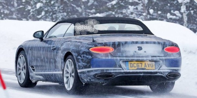 Кабриолет Bentley Continental GT проходит тесты в зимних условиях