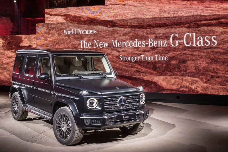 Mercedes-Benz в России назвал цены на новый внедорожник G-Class
