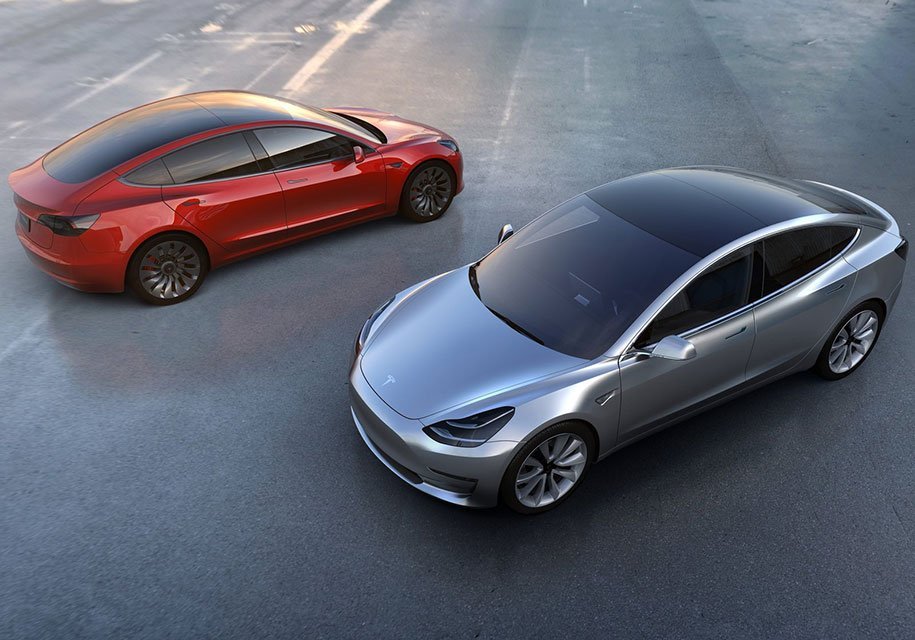 Маск назвал сроки появления полноприводной Tesla Model 3