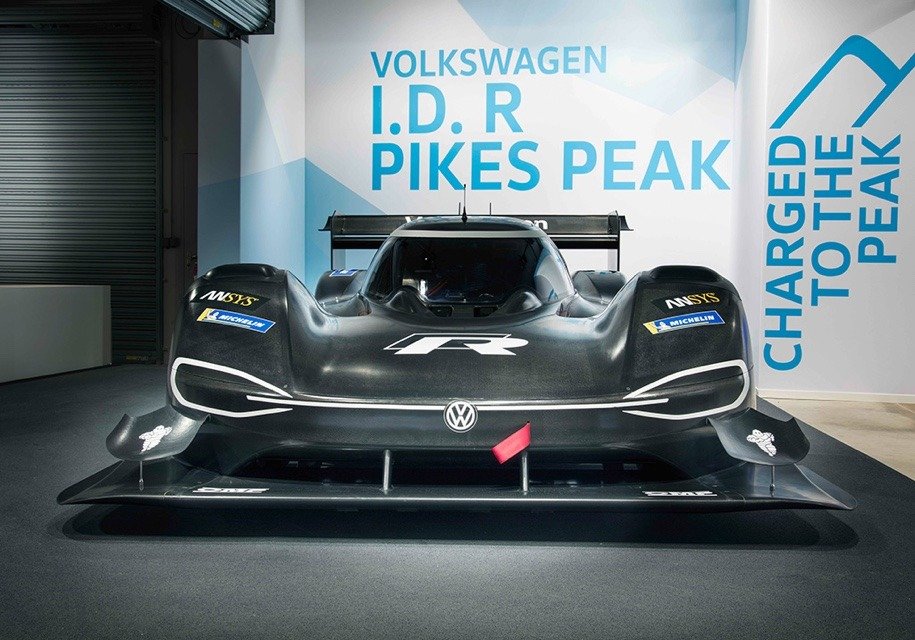 Электрический Volkswagen для гонок по горам оказался быстрее болида Формулы-1