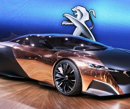 Компания Peugeot готовит новый концепт для показа в Париже
