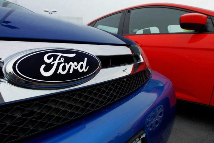 Компания Форд снизила стоимость на технику для жителей России