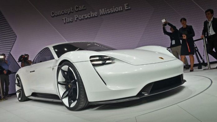 Серийный автомобиль Mission E от компании Porsche сменит название