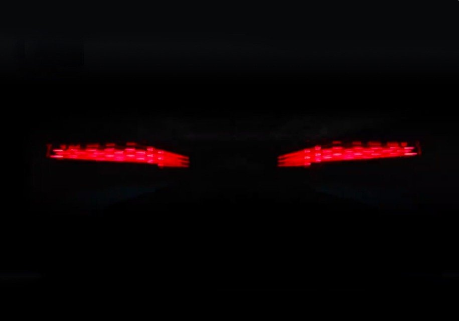 Гиперкар Bugatti Divo частично показали на видео