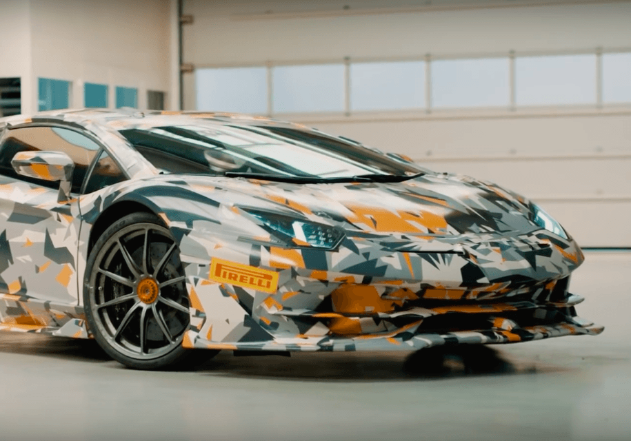 Видео: хардкорный Lamborghini Aventador SVJ на Нюрбургринге