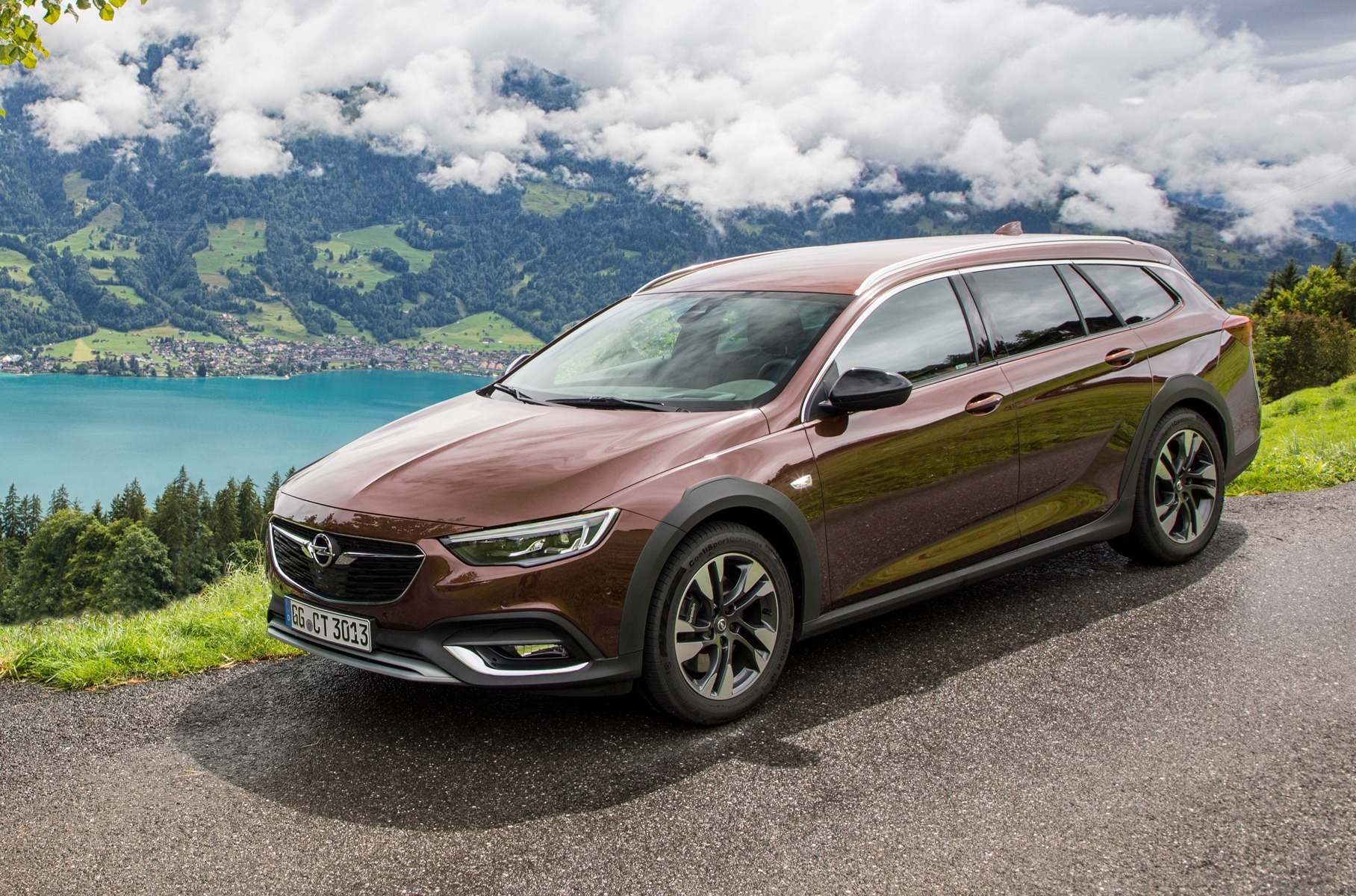 Opel обвинили в манипуляциях данными о вредных выбросах