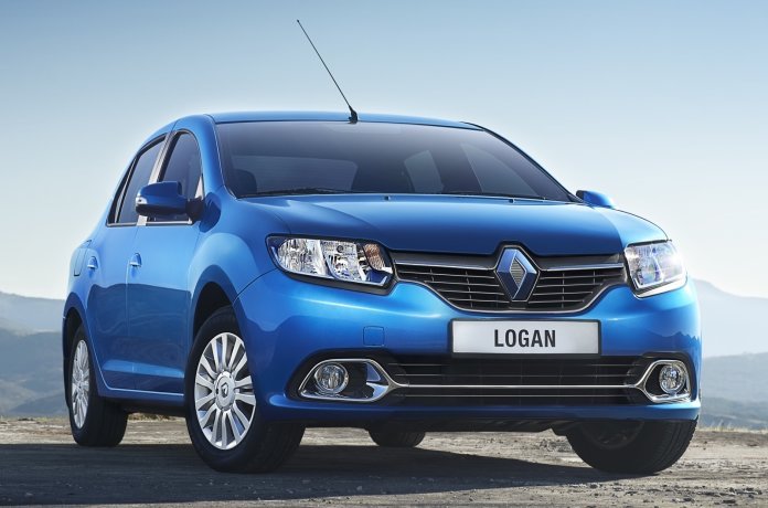 Renault отправит в ремонт российские «Логаны» и «Сандеро»