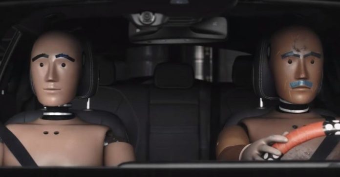 Mercedes-Benz создал сериал о жизни манекенов для краш-тестов
