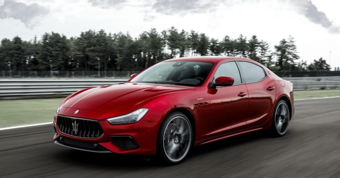 Maserati Ghibli впервые получил «восьмерку» Ferrari