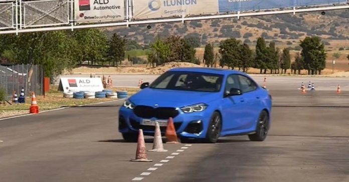 Новый BMW M235 провалил «лосиный тест»