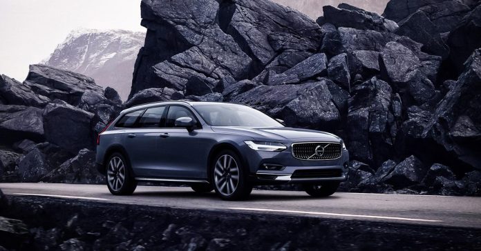 В России начались продажи обновлённых Volvo S90 и V90 Cross Country