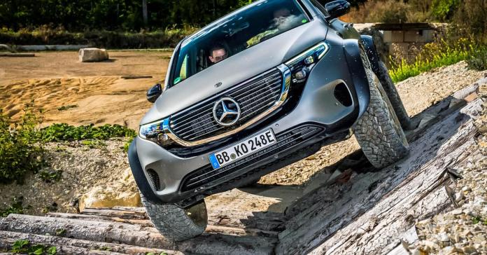 Из электрического Mercedes-Benz EQC сделали суровый внедорожник