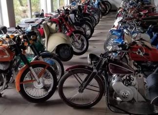 В украинском городе нашли огромную коллекцию мопедов и мотоциклов