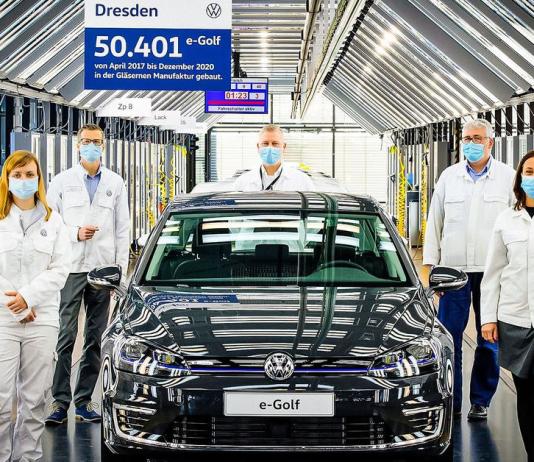 Volkswagen попрощался с электрическим Golf. Его выпускали семь лет
