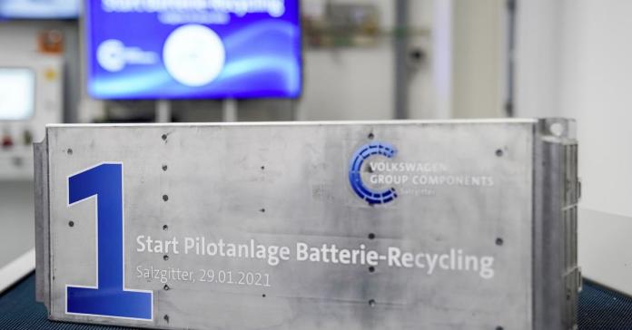 Volkswagen запустил завод по переработке аккумуляторов