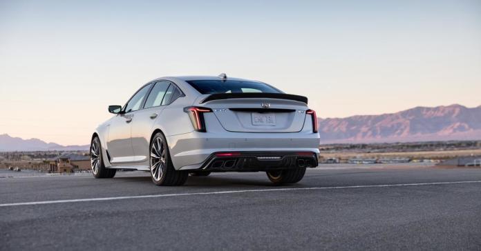 Самый мощный Cadillac, новый Ford F-150 Raptor и Nissan Pathfinder пятого поколения: главное за неделю