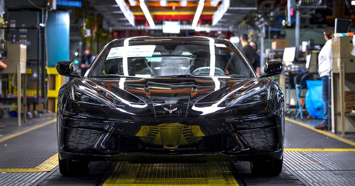 Производство нового Chevrolet Corvette приостановили в пятый раз