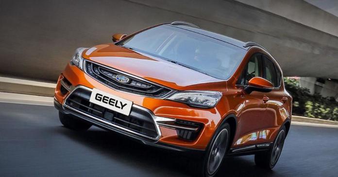 Geely прекратила поставлять в Россию одну модель