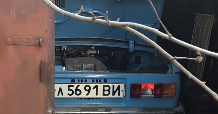 В Украине в заваренном гараже нашли абсолютно новый «Запорожец»