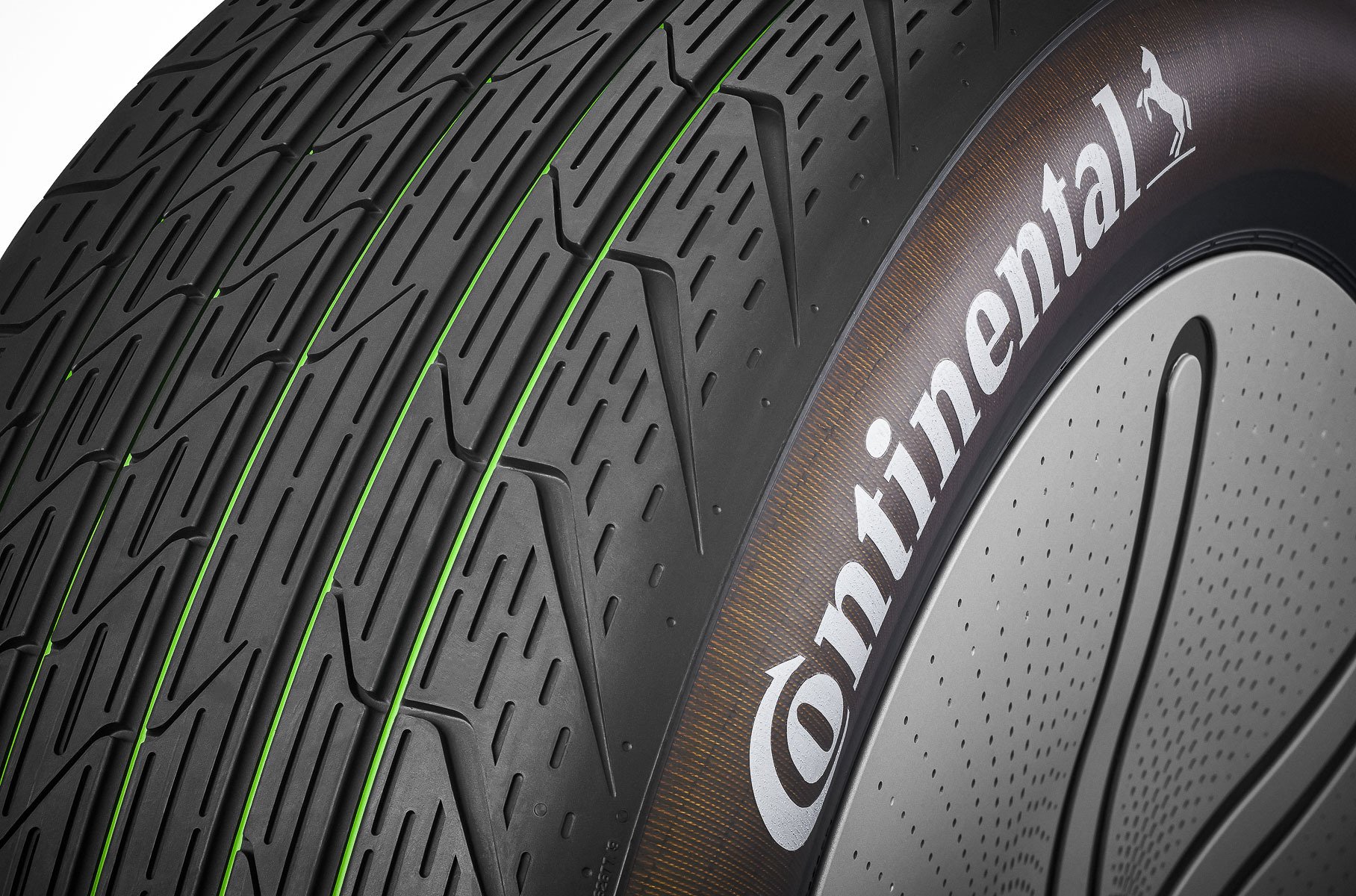 Continental представила экологичные шины из одуванчиков и рисовой шелухи