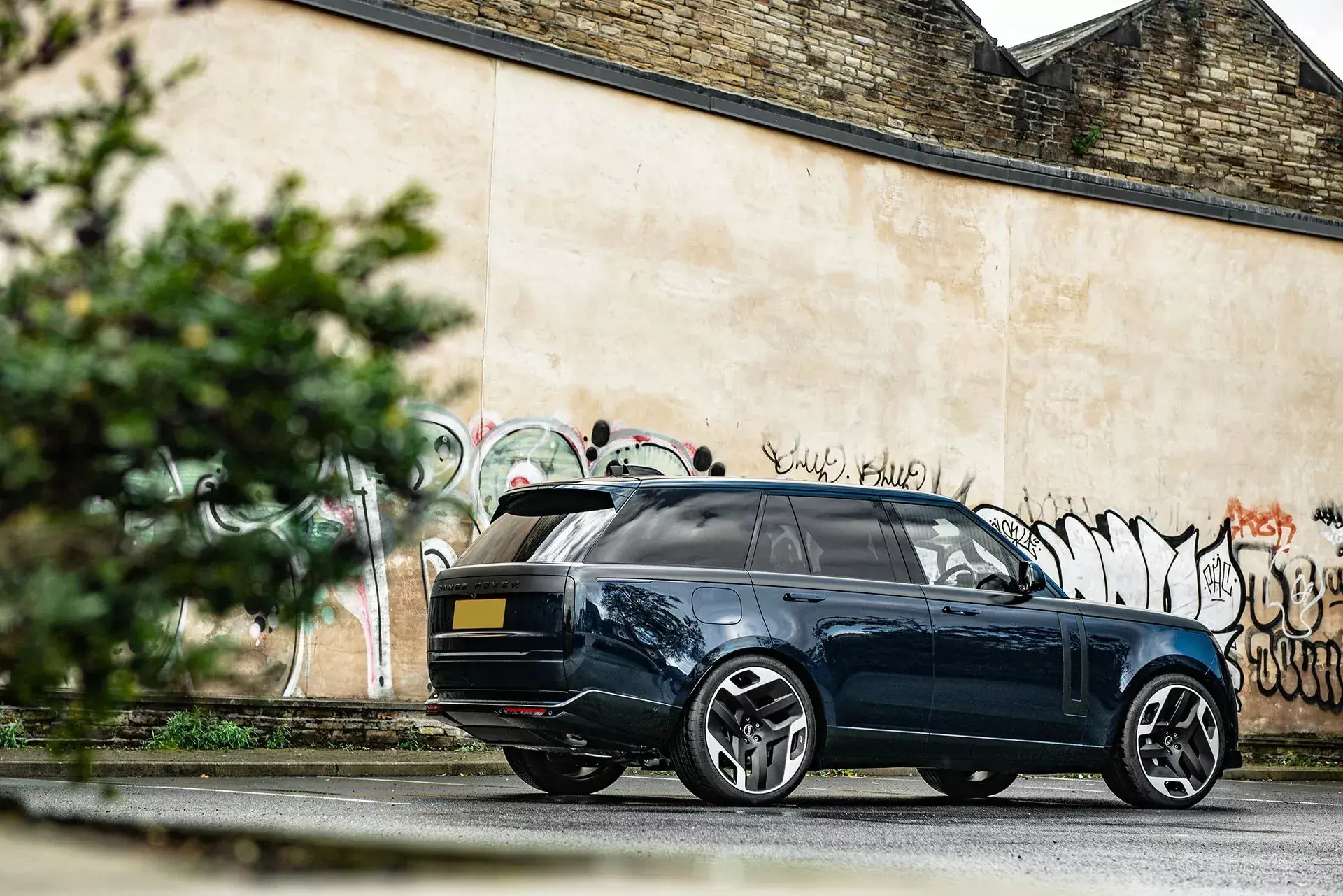 project kahn представил доработки нового range rover