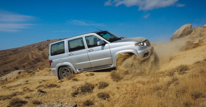 UAZ Patriot с автоматом