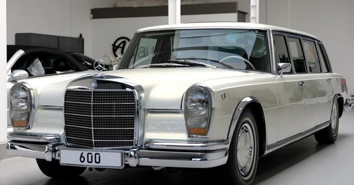 Классический Mercedes-Benz Pullman с салоном от Maybach продают за 2 миллиона евро