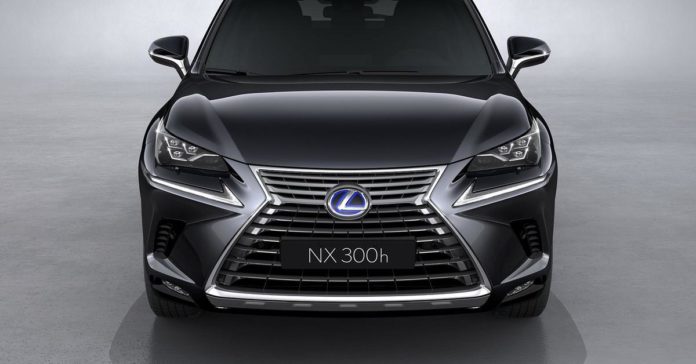 Lexus выпустил упрощенную версию гибридного NX