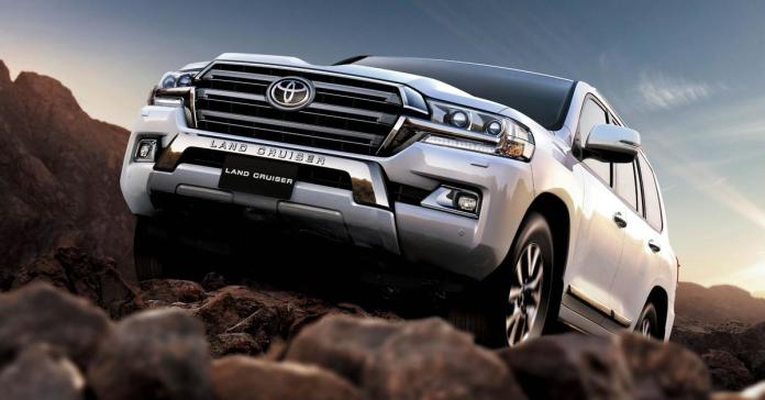 Toyota опровергла выход нового поколения Land Cruiser в 2020 году